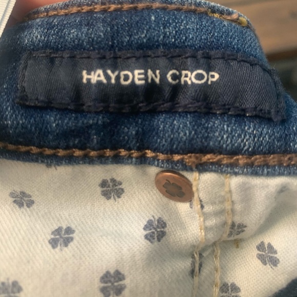 **SOLD**Lucky Brand Hayden crop. Size 8/29. - Picture 2 of 3